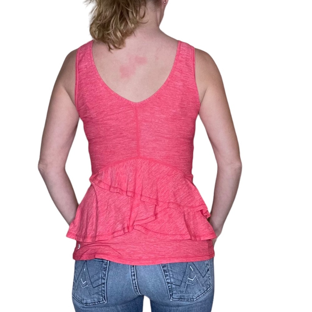 Lululemon Hustle tank